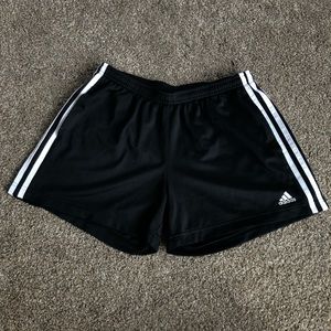 Adidas shorts 🩳